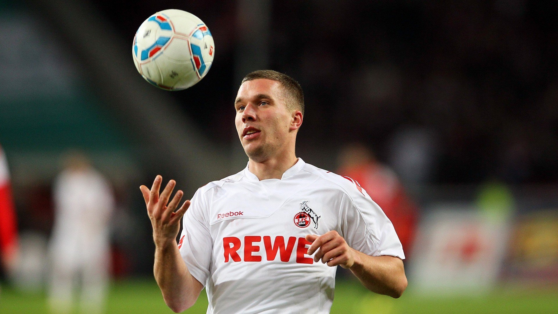 俱乐部在国际合作上迈出新步伐开展交流，加入国际俱乐部