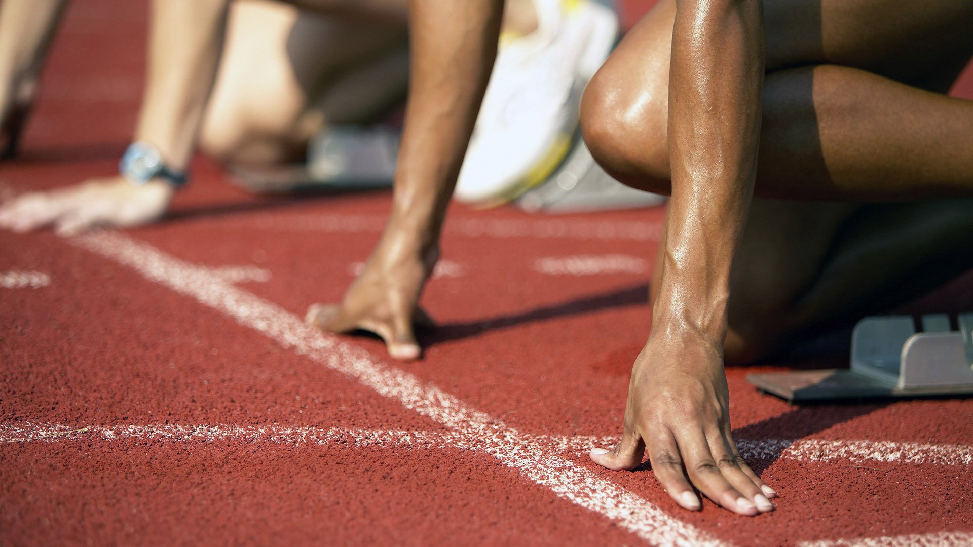朝鲜女足卫冕之路坚定,2-0轻取巴西晋级决赛,朝鲜女足球
